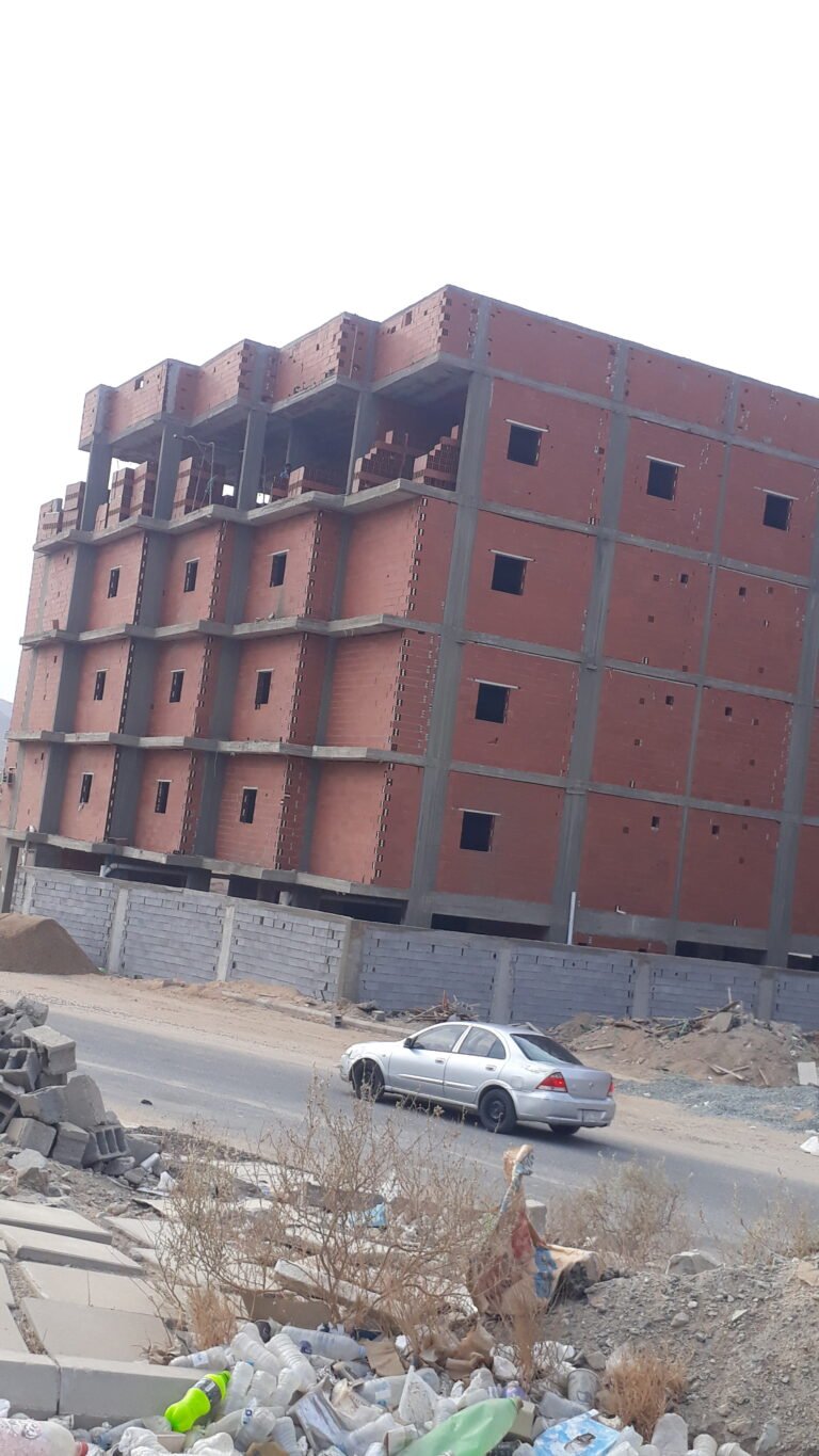 بناءعظم في جده